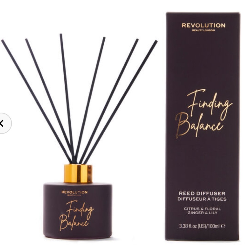 Revolution Beauty London Reed Diffuser - Black and Gold